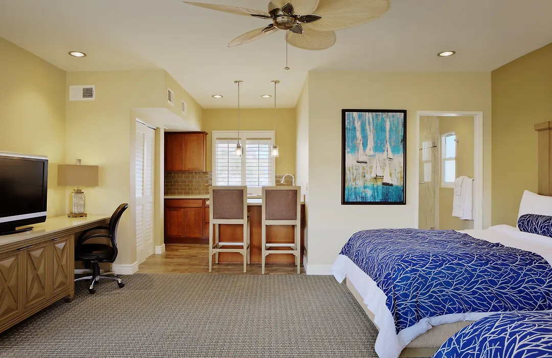 Pacific Shores Inn-1