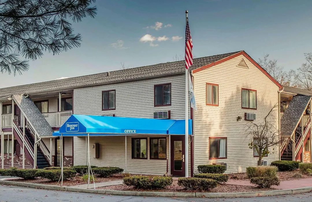 Rodeway Inn Groton - New London-1