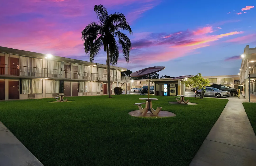 Red Roof Inn Vero Beach - I-95-1
