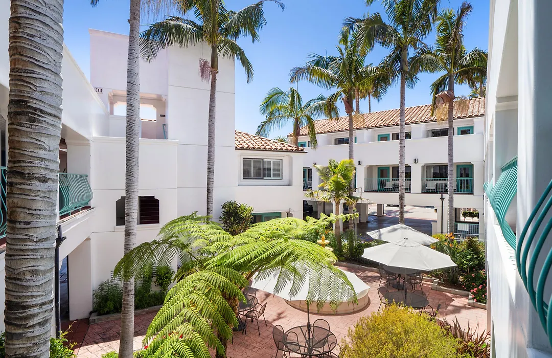 Casablanca Inn-1