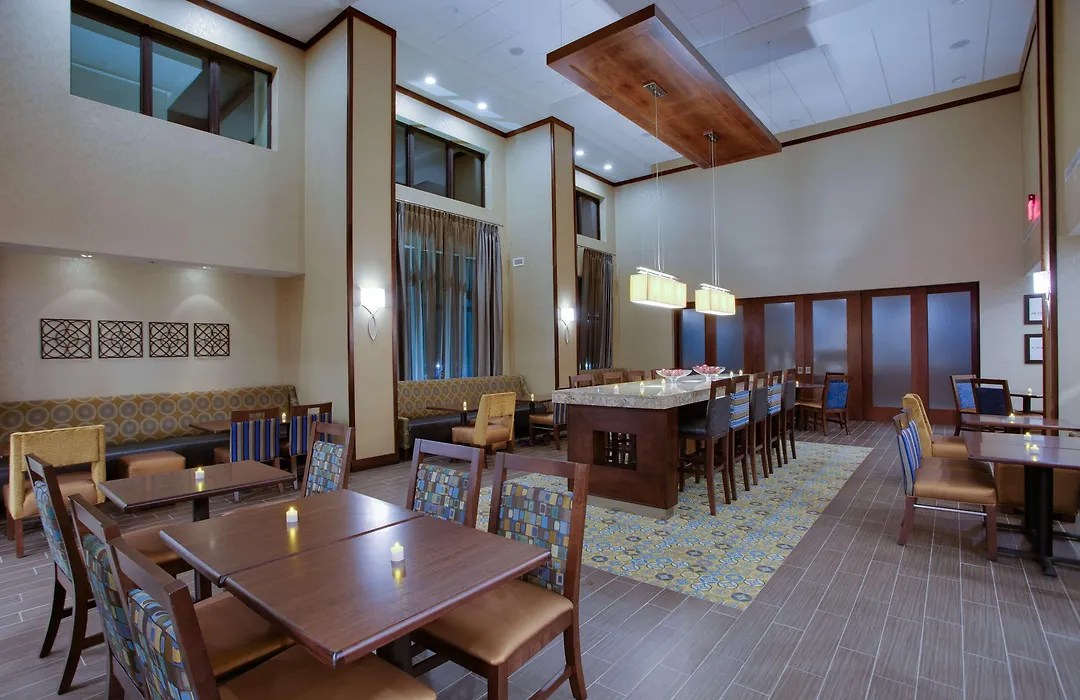 Hampton Inn & Suites Philadelphia/Bensalem-1
