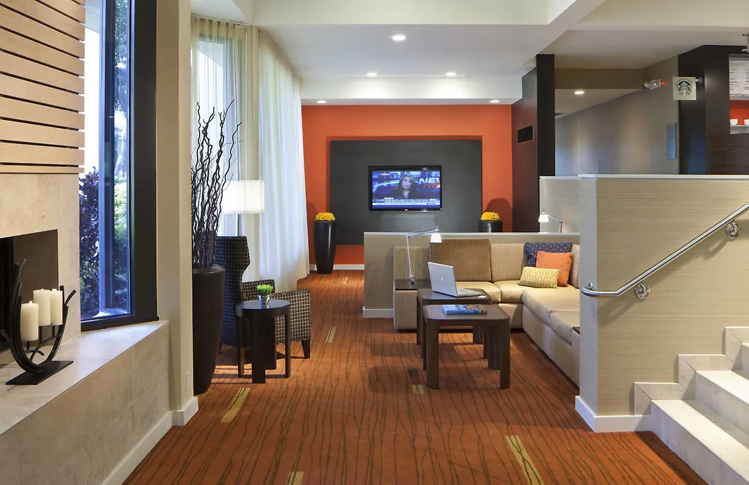 Courtyard Miami Airport West Doral-1