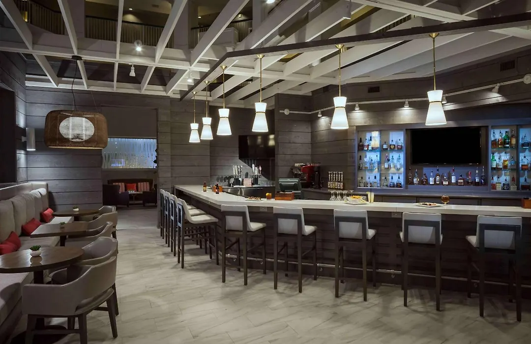 Hilton Suites Brentwood-1