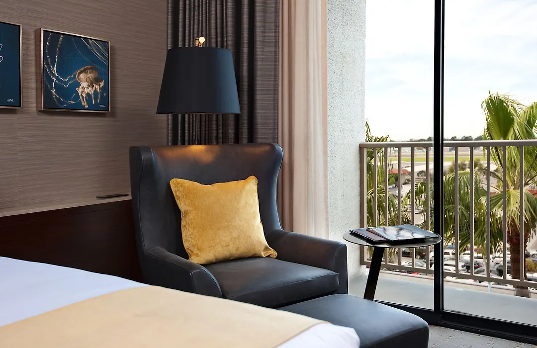 Hyatt Regency Newport Beach West-1