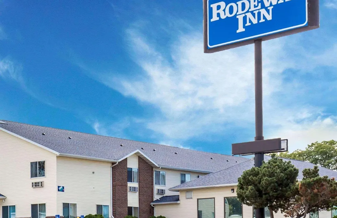 Rodeway Inn Cedar Rapids Westdale-1