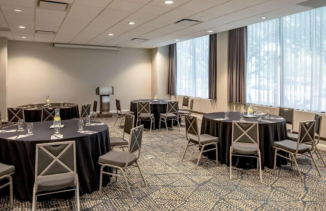 Doubletree By Hilton Hotel And Conference Center Chicago North Shore-1
