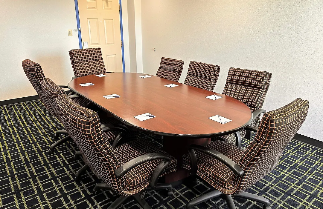 Travelodge By Wyndham Fort Wayne North-1
