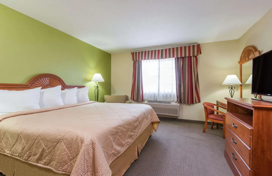 Knights Inn & Suites Gallup-1