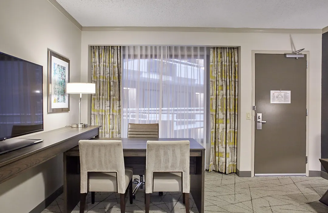 Embassy Suites By Hilton Atlanta Galleria-1
