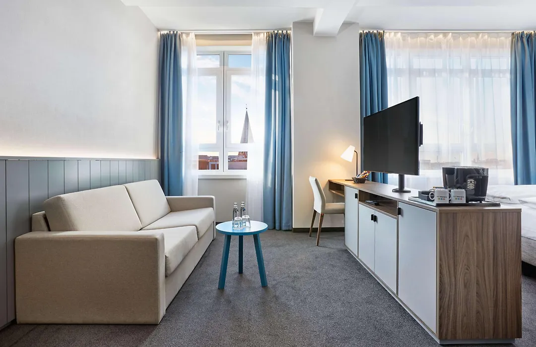 H+ Hotel Bremen-1