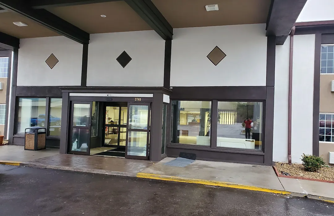 Royal Inn Hotel-1