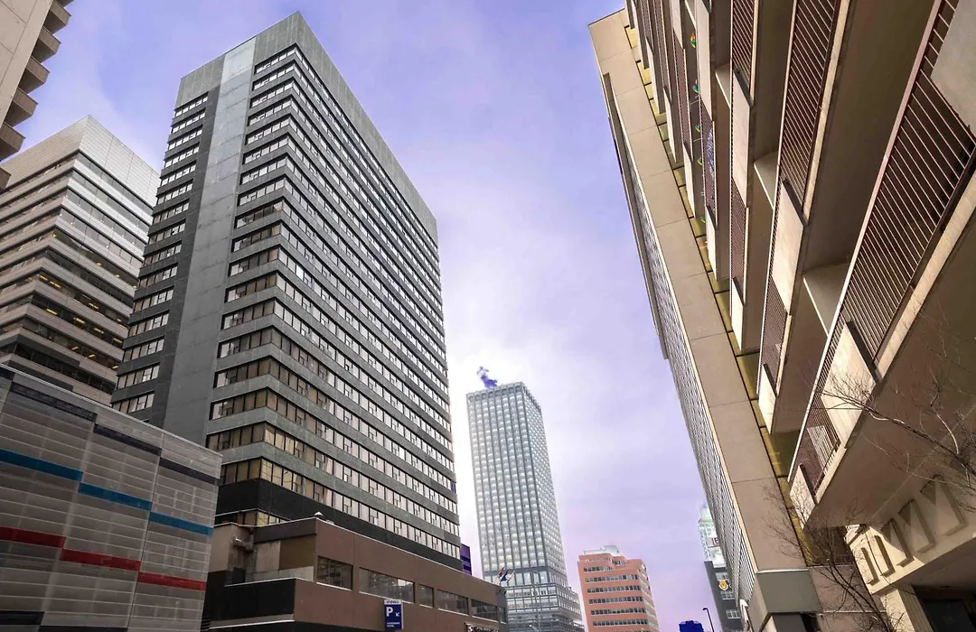 Sandman Signature Calgary Downtown Hotel-1