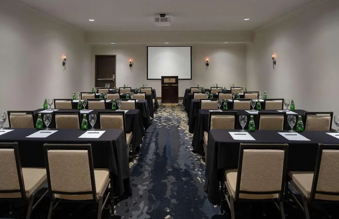Embassy Suites By Hilton Fort Worth Downtown-1
