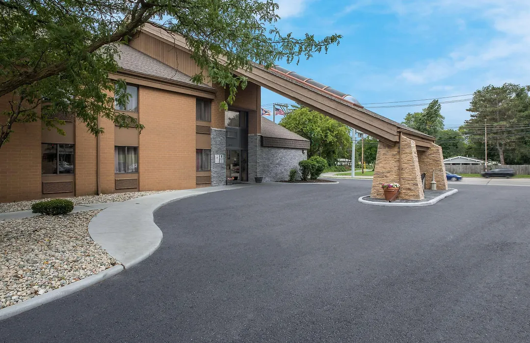 Quality Inn Toledo Westgate-1