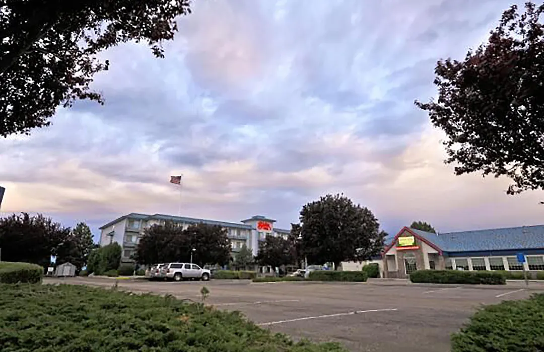Shilo Inn Suites Hotel - Nampa Suites-1