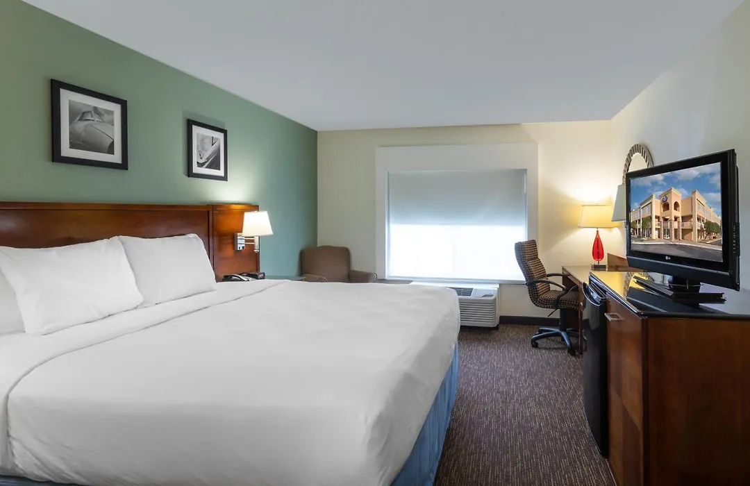 Days Inn By Wyndham Greenville-1