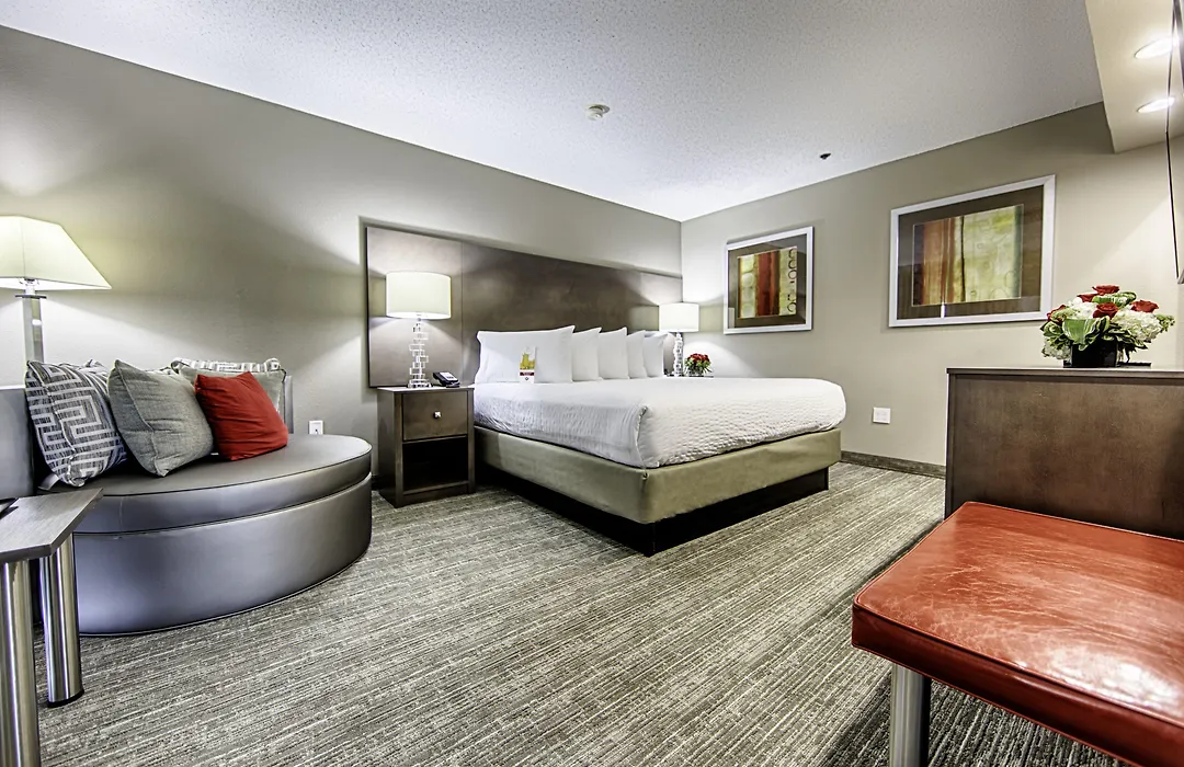Hotel Capstone-1
