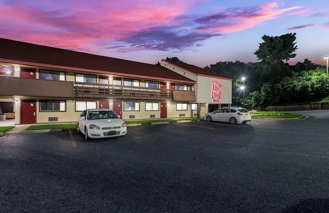 Red Roof Inn Hickory-1