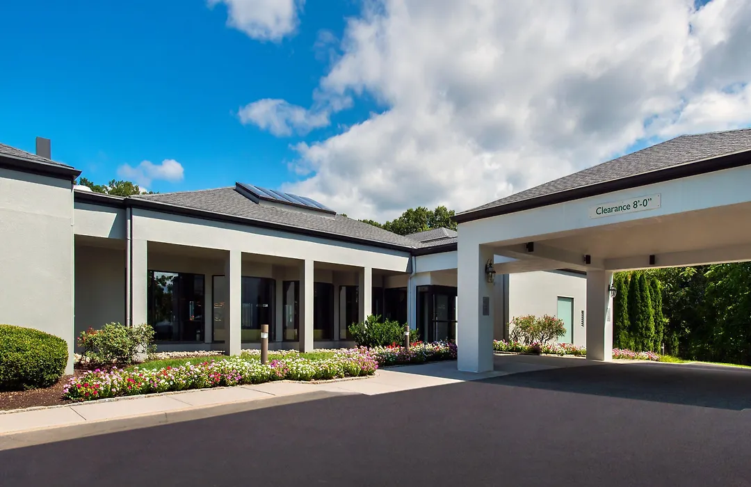 Courtyard By Marriott Tarrytown Westchester County-1