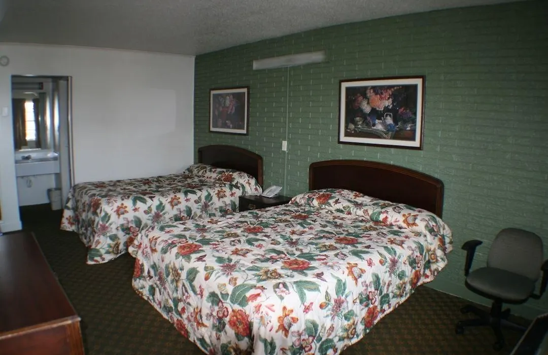 Budget Inn - Charlotte-1