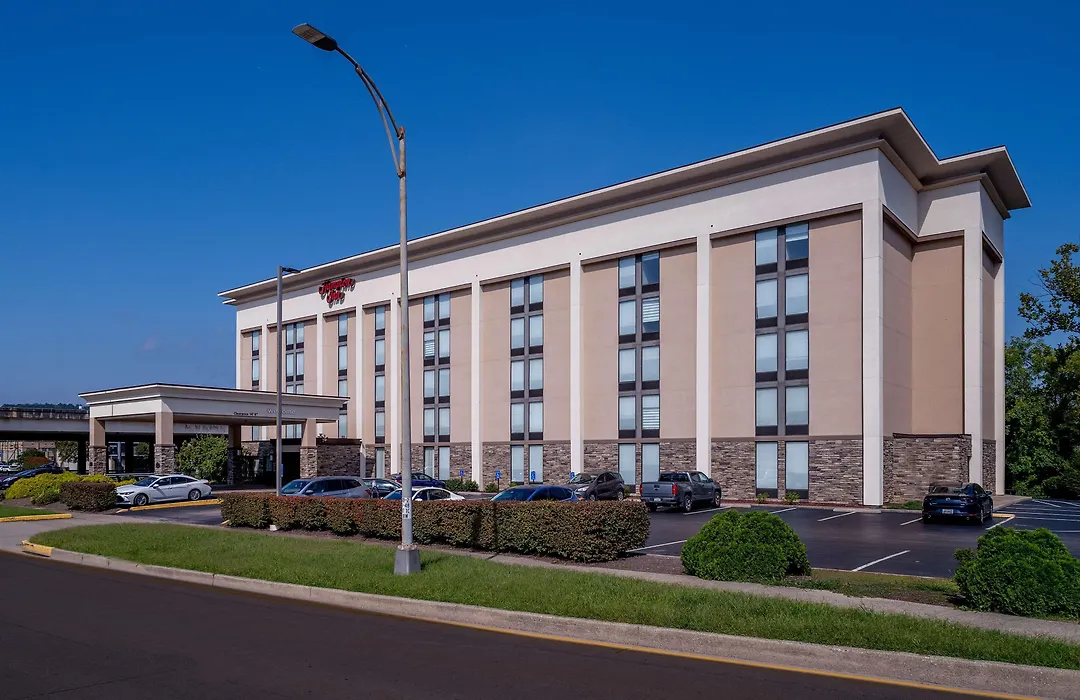 Hampton Inn Charleston Downtown-1