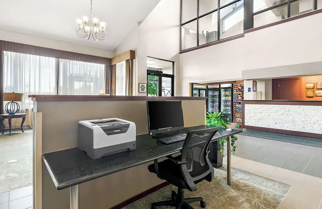 Best Western West Towne Suites-1