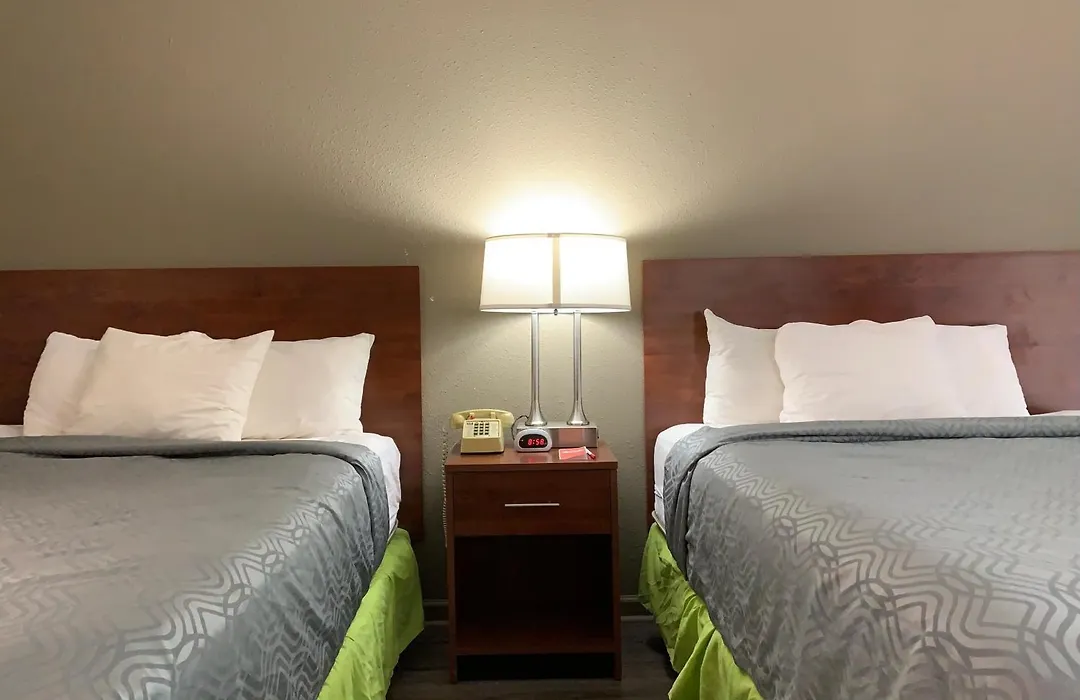 Econo Lodge Troy-1