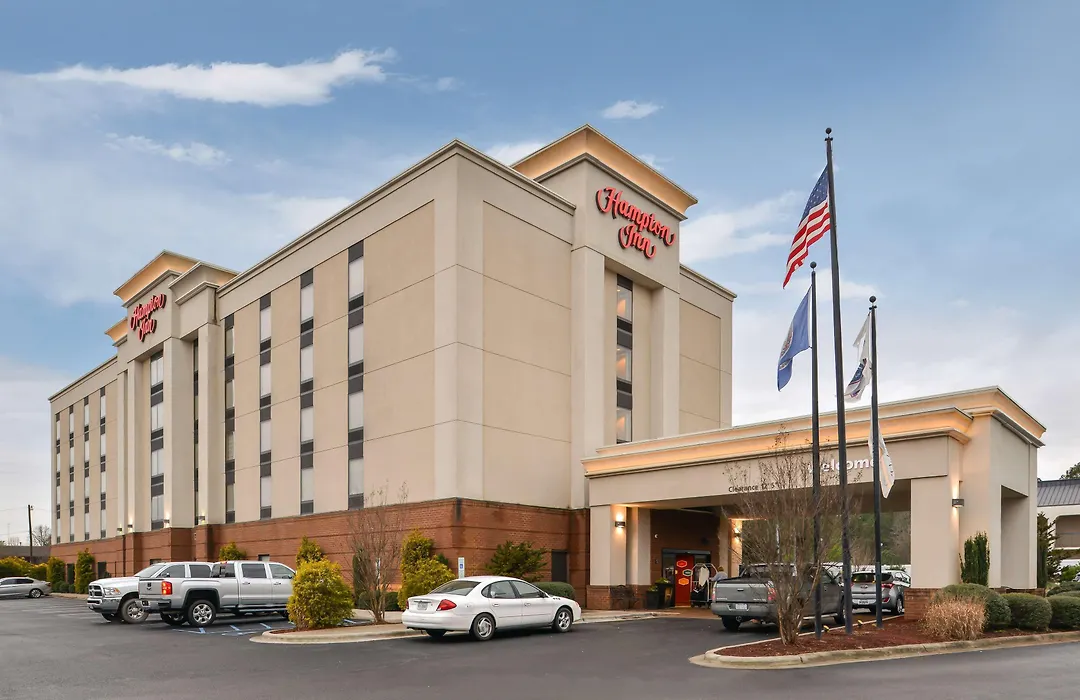 Hampton Inn Emporia-1