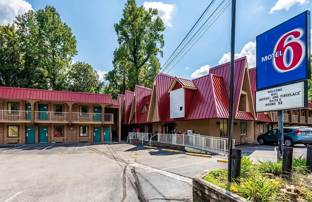 Motel 6-Gatlinburg, Tn - Smoky Mountains-1
