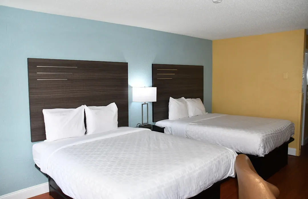 Baymont By Wyndham Macon I-75-1