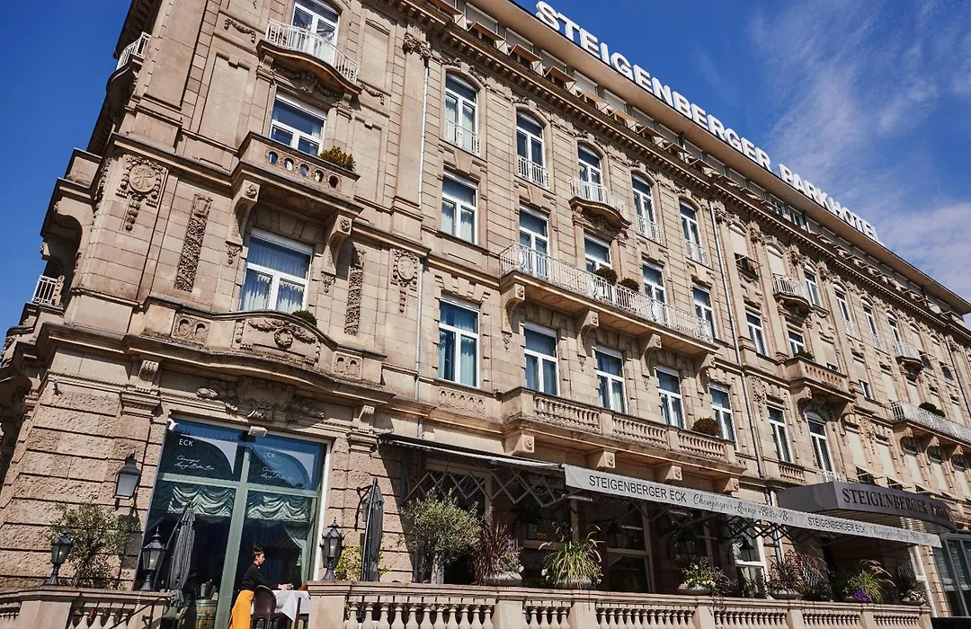 Steigenberger Icon Parkhotel Duesseldorf-1