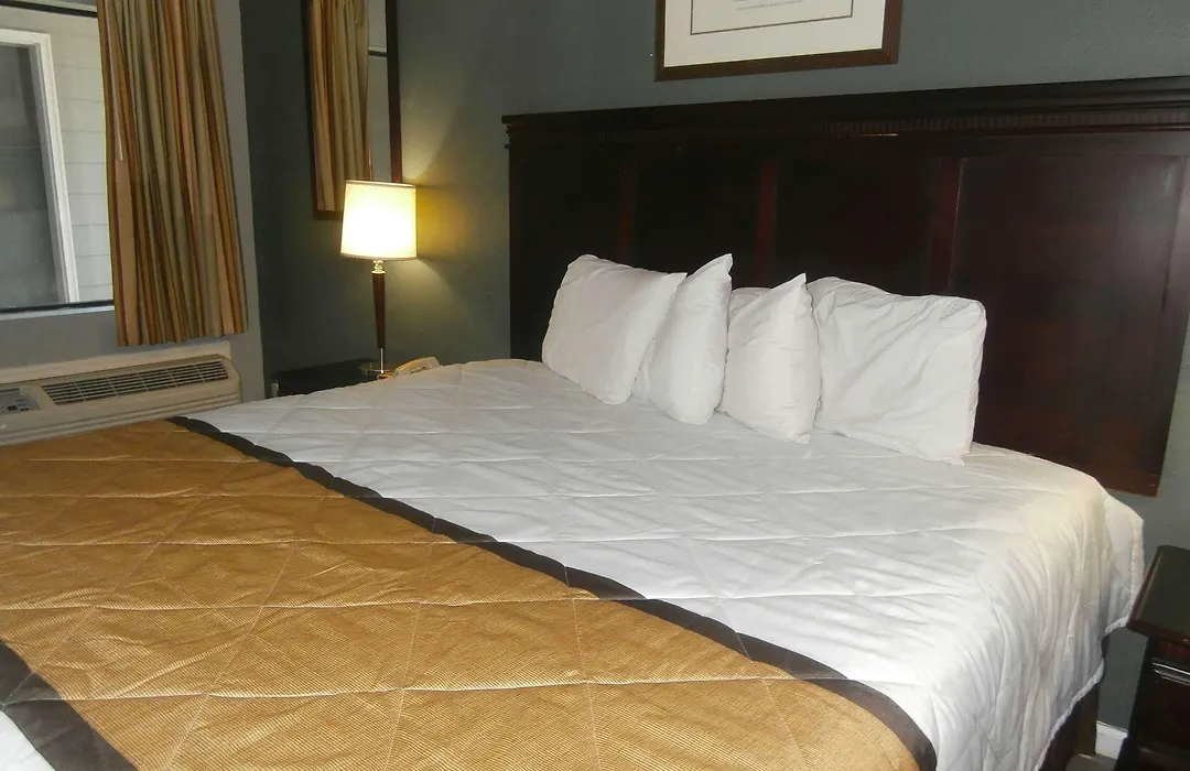 Americas Best Value Inn Athens-1