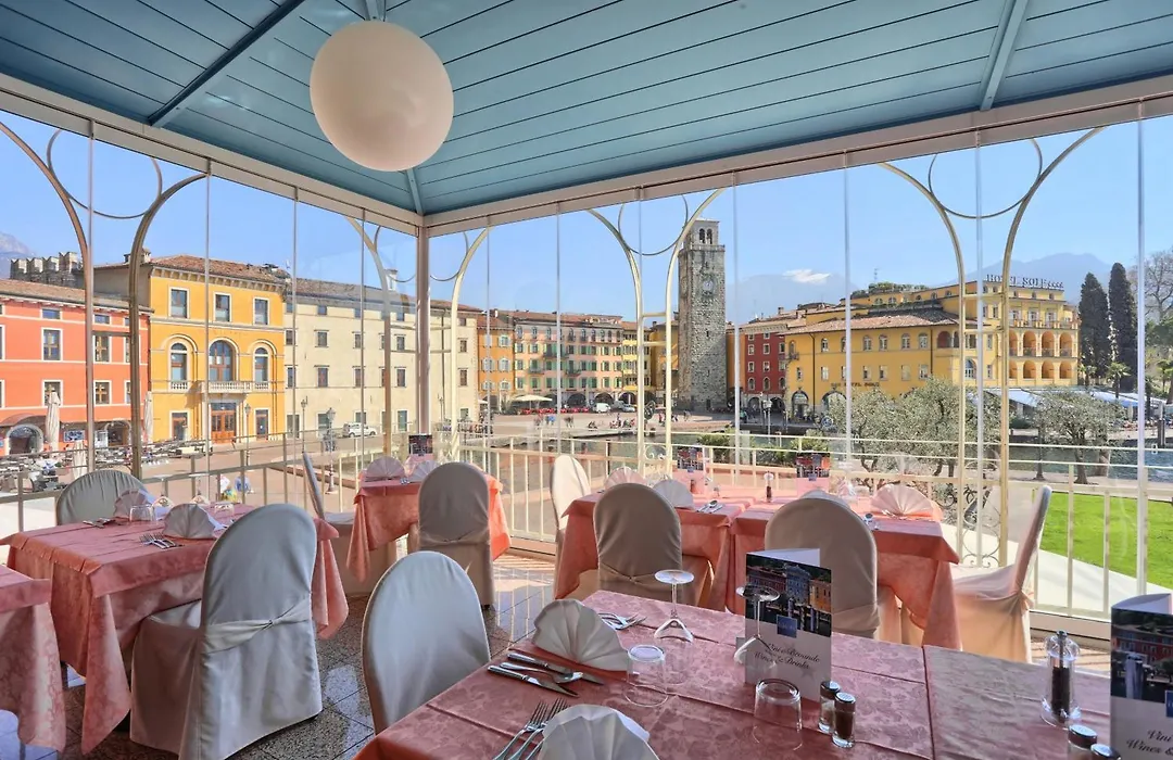 Hotel Europa - Skypool & Panorama-1