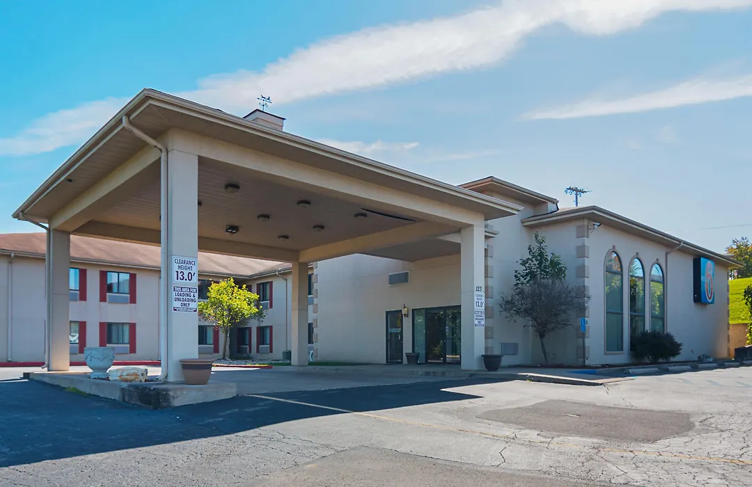 Motel 6-Hannibal, Mo-1