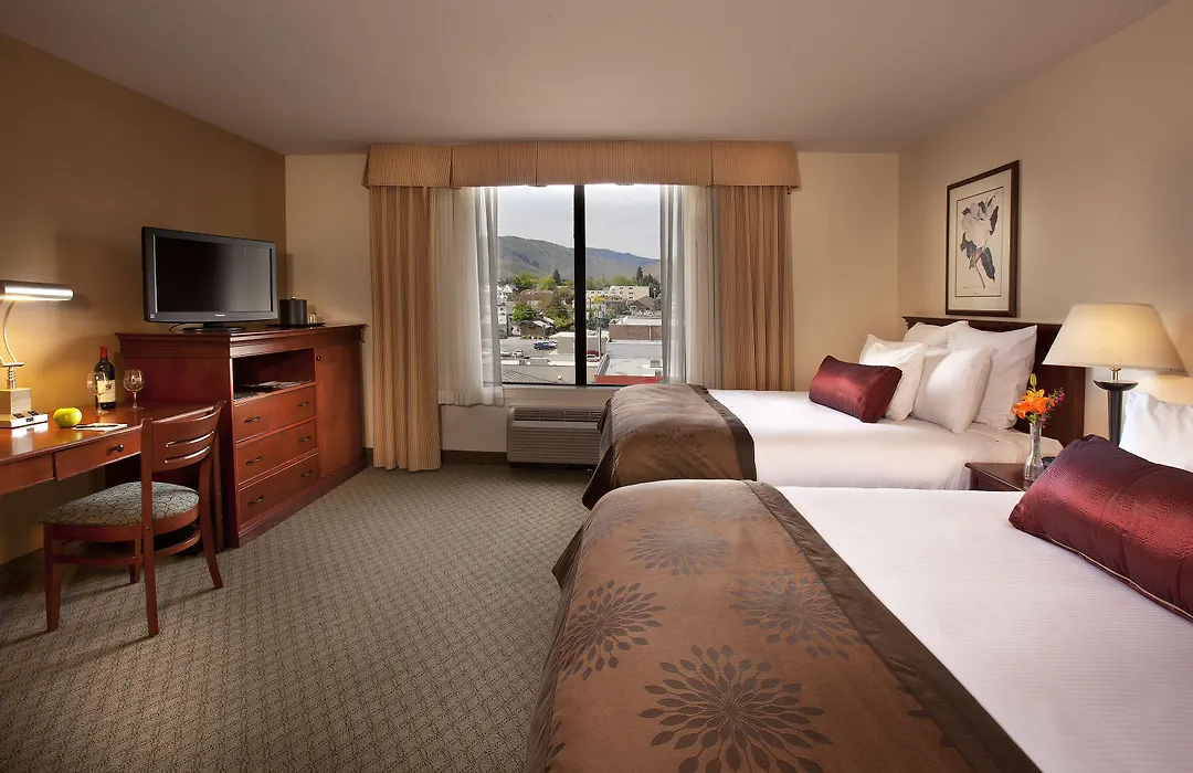 Coast Wenatchee Center Hotel (Adults Only)-1