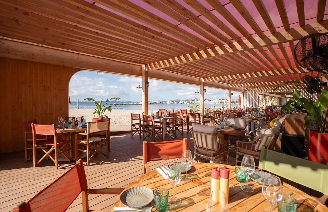 Holiday Inn Nice - Port St Laurent By Ihg-1