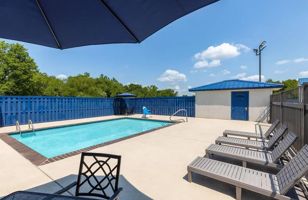Days Inn By Wyndham Temple-1