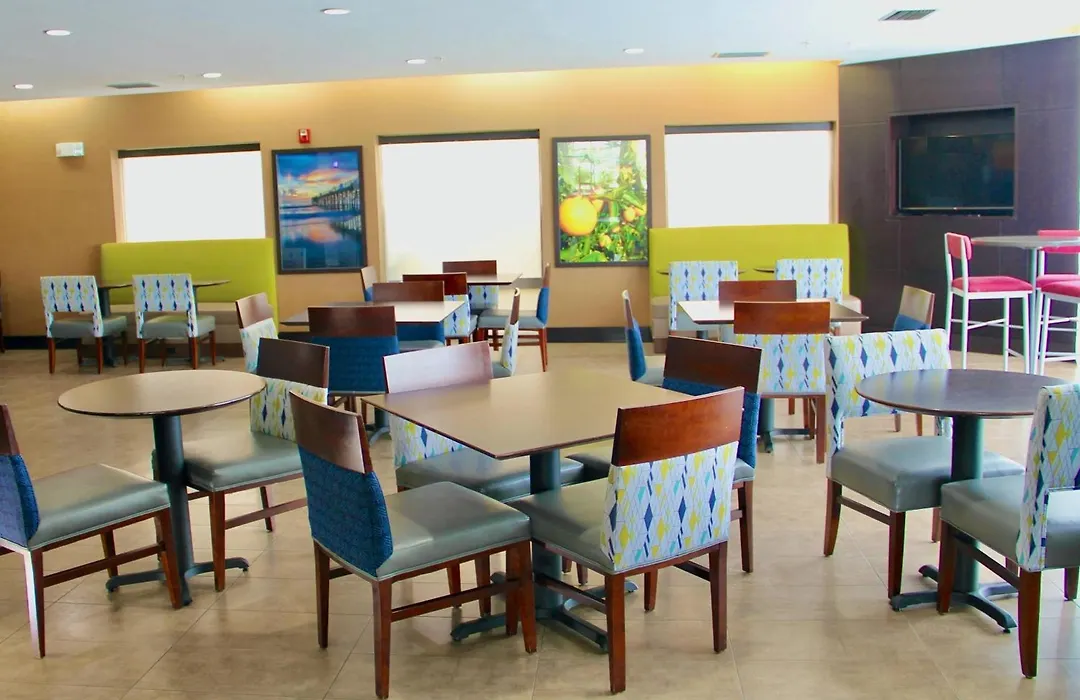 Comfort Suites Lake City-1