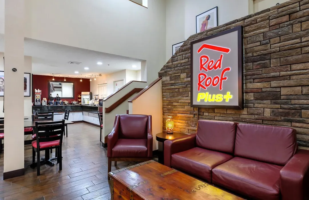 Red Roof Inn Plus+ Palm Coast-1