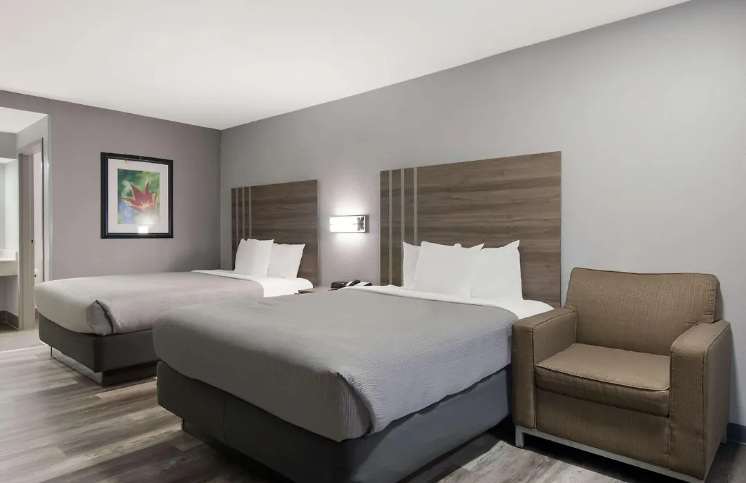 Quality Inn Near Casinos And Convention Center-1