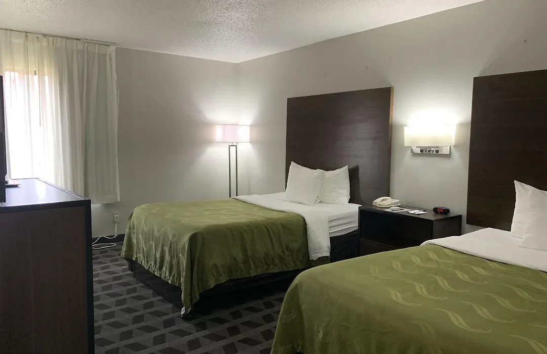 Quality Inn Hillsboro I-35-1