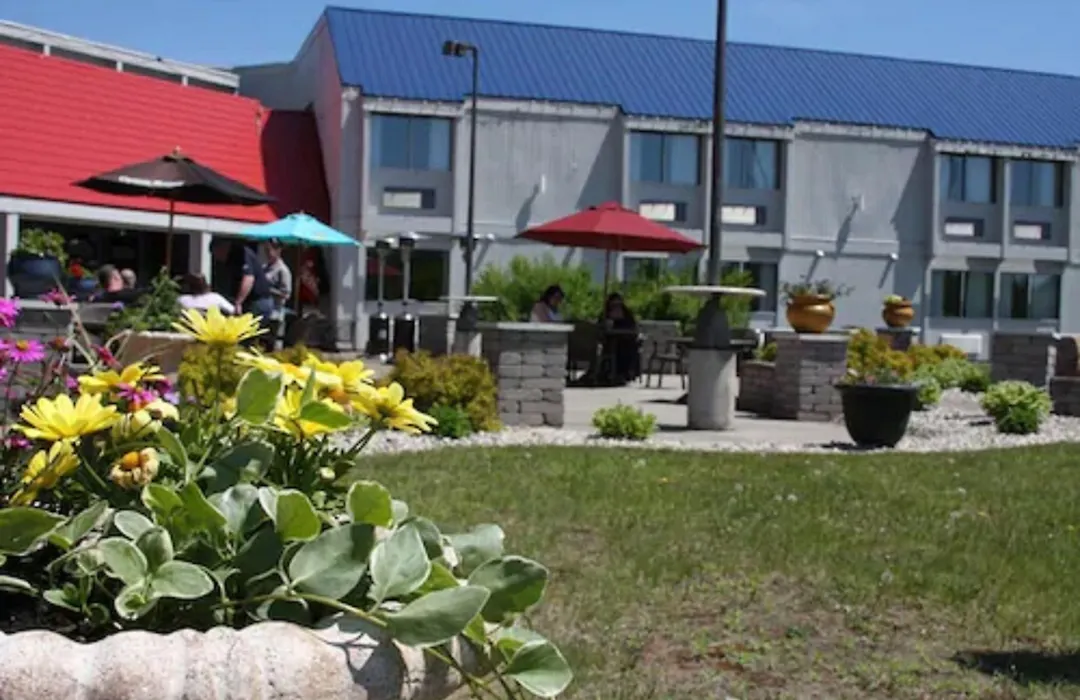 Barkers Island Inn Resort & Conference Center-1