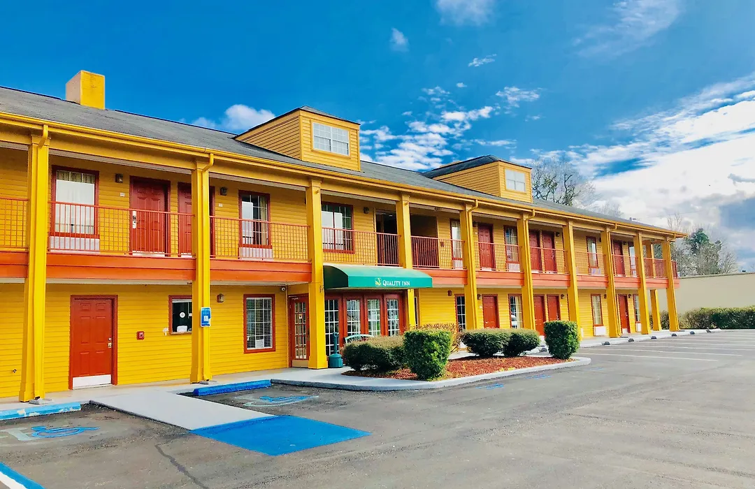 Baymont By Wyndham Selma-1