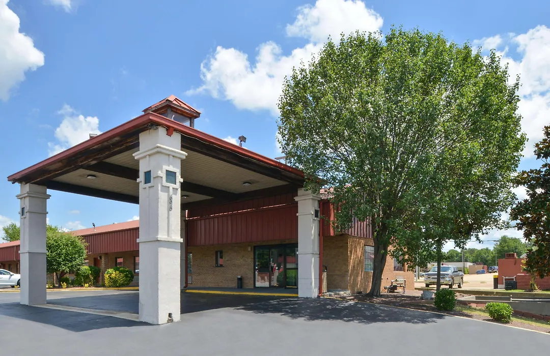 Americas Best Value Inn - Batesville-1