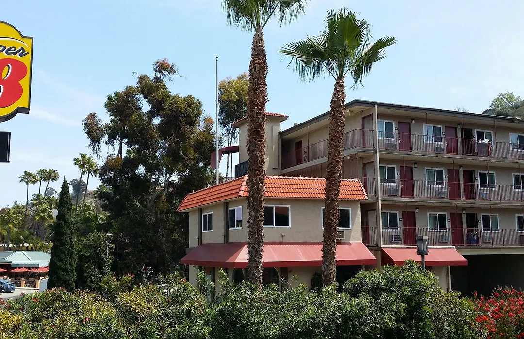 Super 8 By Wyndham San Diego Hotel Circle-1