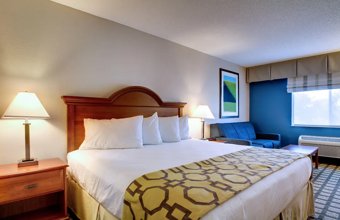 Baymont By Wyndham Galesburg-1