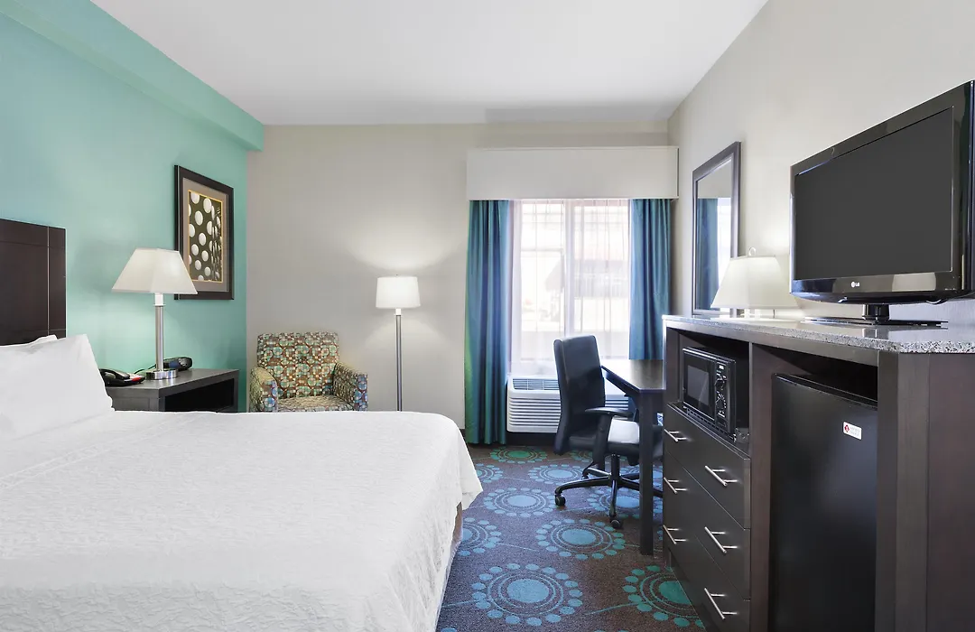 Spark By Hilton Bakersfield Central-1