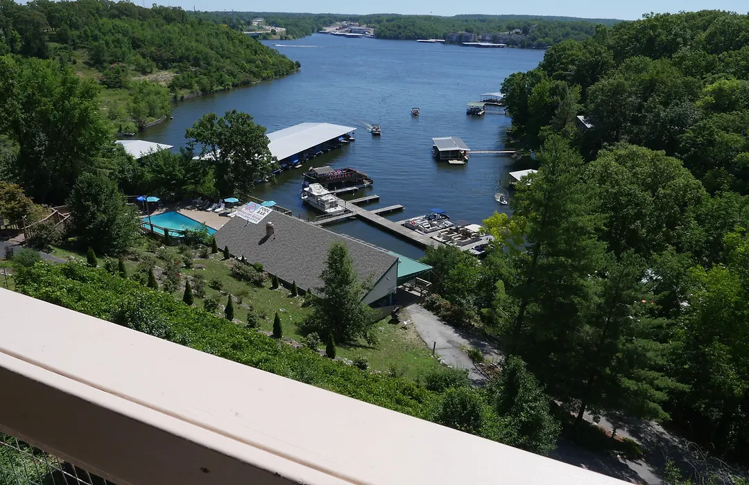 Inn At Grand Glaize-1