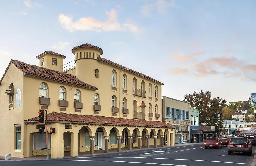 Historic Sonora Inn-1