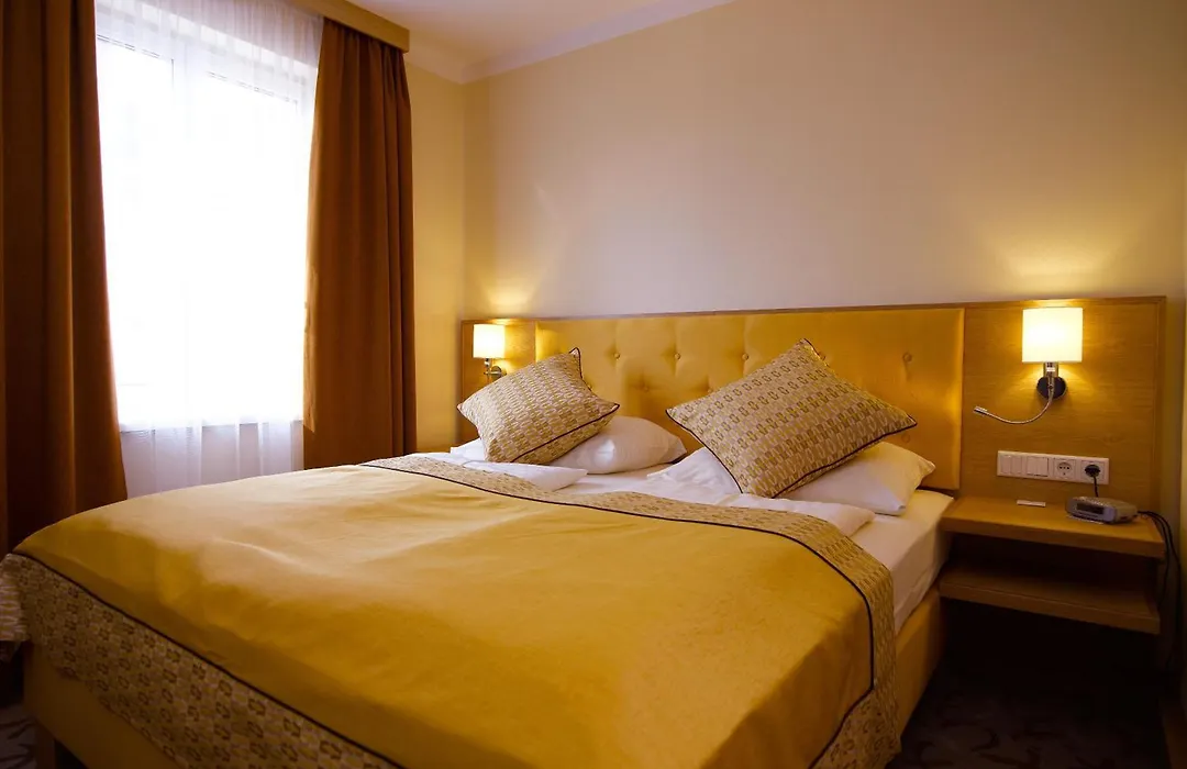 Hotel Drei Raben-1